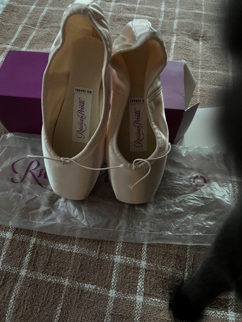 NWT Russian Pointe Almaz Pointe Shoes Sz 38 W2 V2 - Flexible M, U-Cut Drawstring - Picture 6 of 9